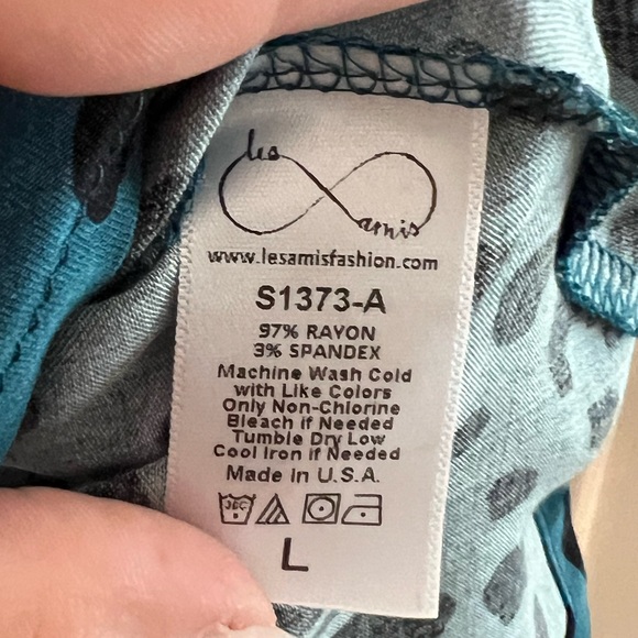 LES AMIS | Abstract Dot Midi Skirt in Teal - Picture 3 of 6